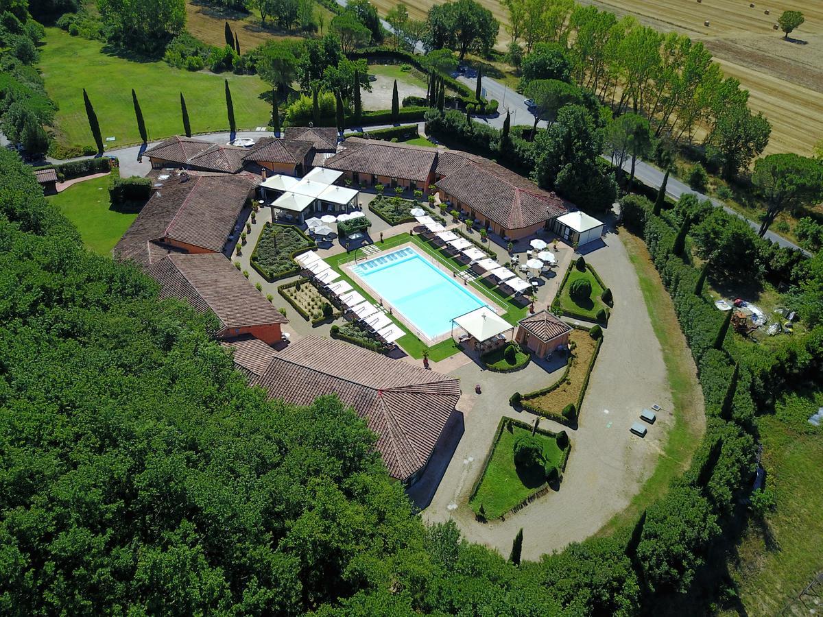 Hotel Il Piccolo Castello Monteriggioni Exterior foto