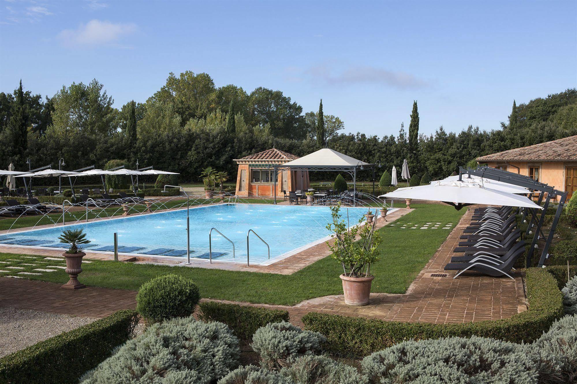 Hotel Il Piccolo Castello Monteriggioni Exterior foto