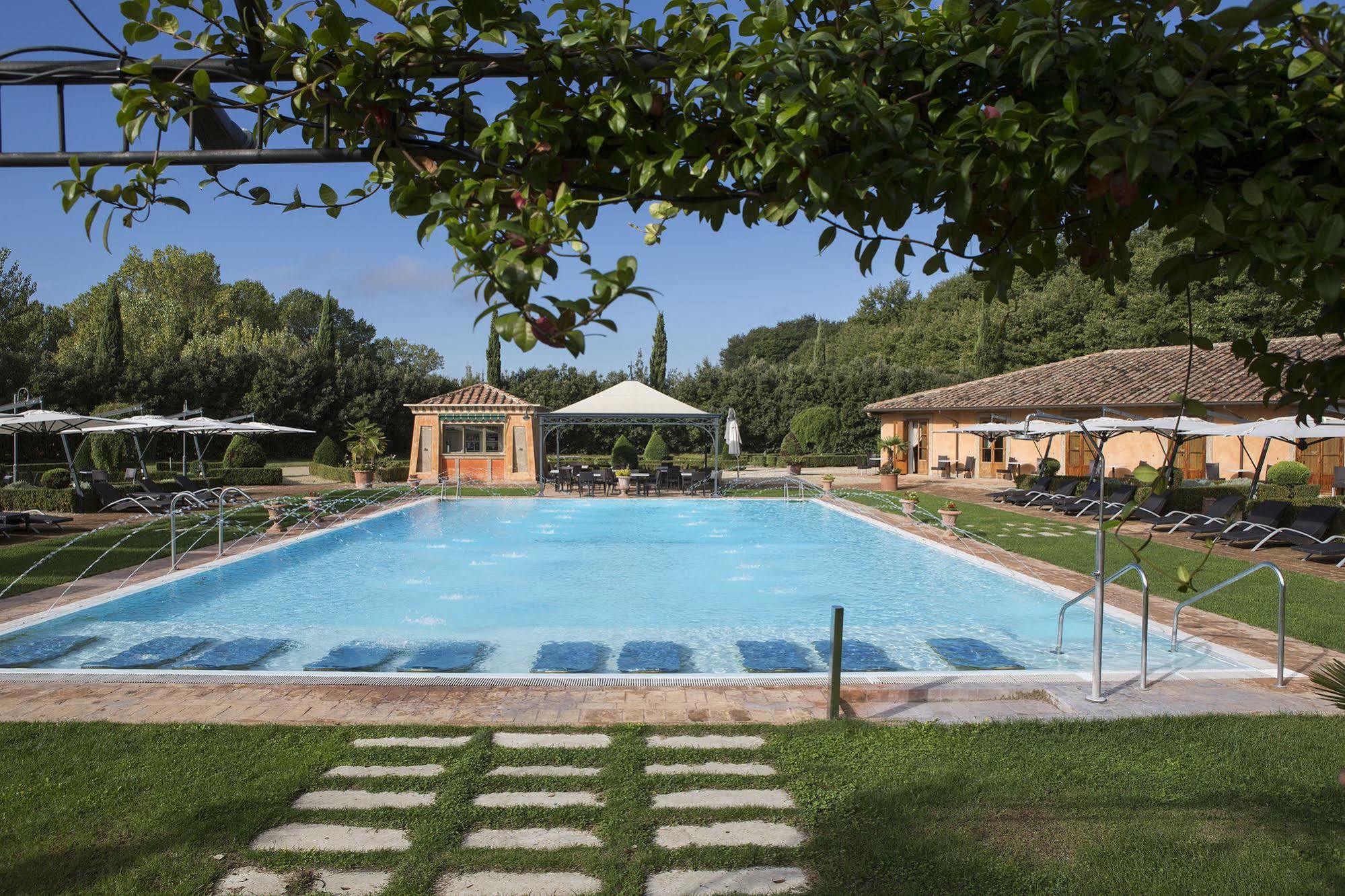 Hotel Il Piccolo Castello Monteriggioni Exterior foto